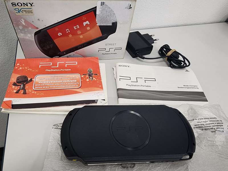 PSP Street E1004