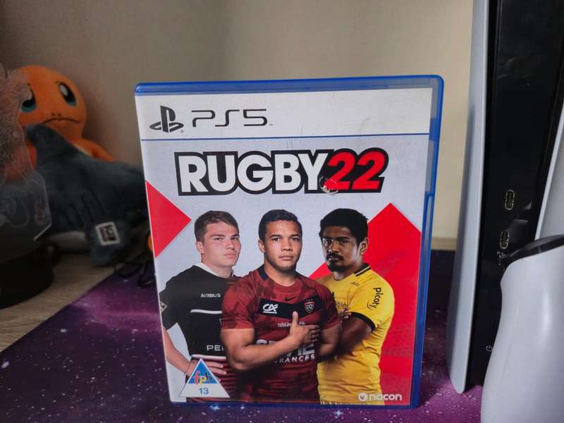 PS5 1TB Slim Disc Version, 1 Controller, Rugby 22 (Pre-owned)