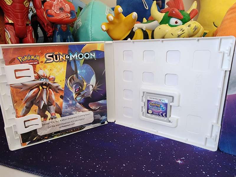 Pokémon Moon Steel Case Edition (3DS) (Pre-owned)