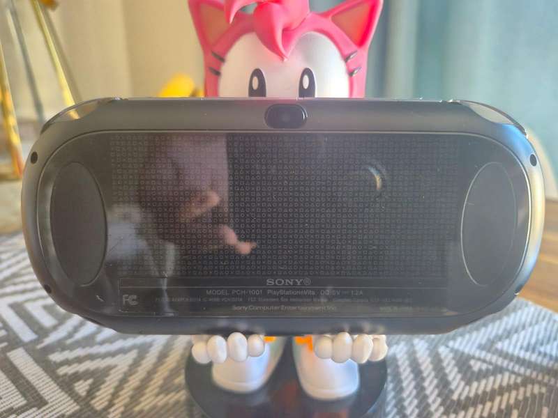 PS VITA OLED 1000 Model, 5 Original Games, 32GB Original VITA Card