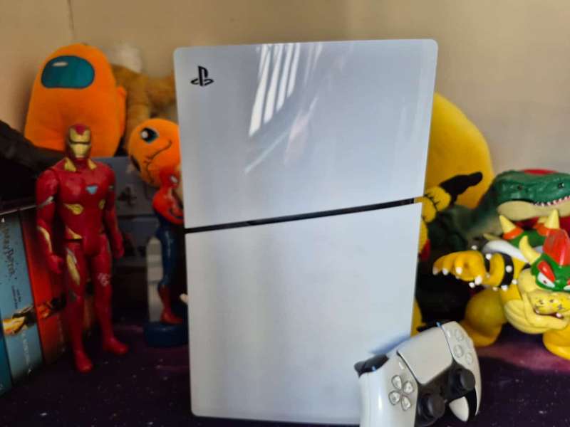 PS5 1TB Slim Digital Console, 1 Controller (Pre-owned)