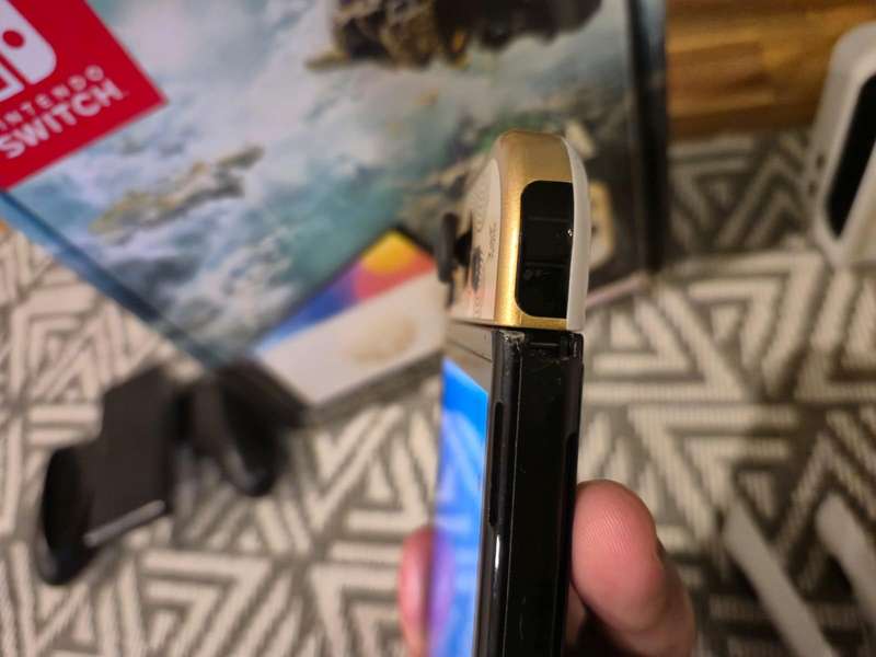 Nintendo Switch OLED Limited Edition Zelda (Pre-owned)