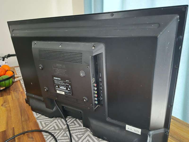 Sinotec 32" HD Ready LED TV (Model: STL-32VN67DT) (Pre-owned)