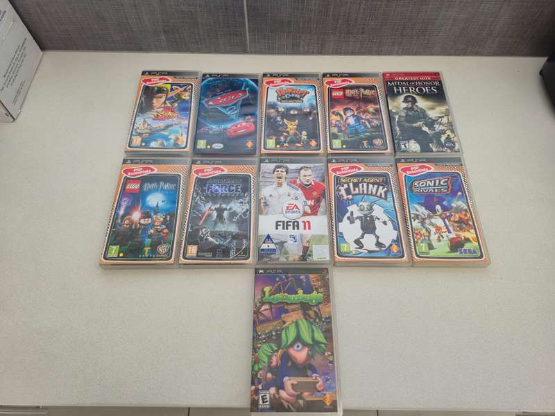 11 x PSP Games Bundle (Pre-owned)