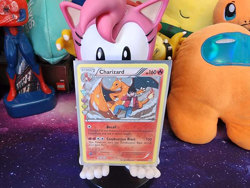 Holo Foil - Charizard - Generations: Radiant Collection (GEN)