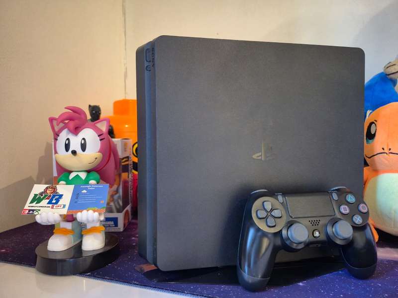 OFW 9.00, PS4 500GB Slimline, , 1 Controller (Pre-owned)