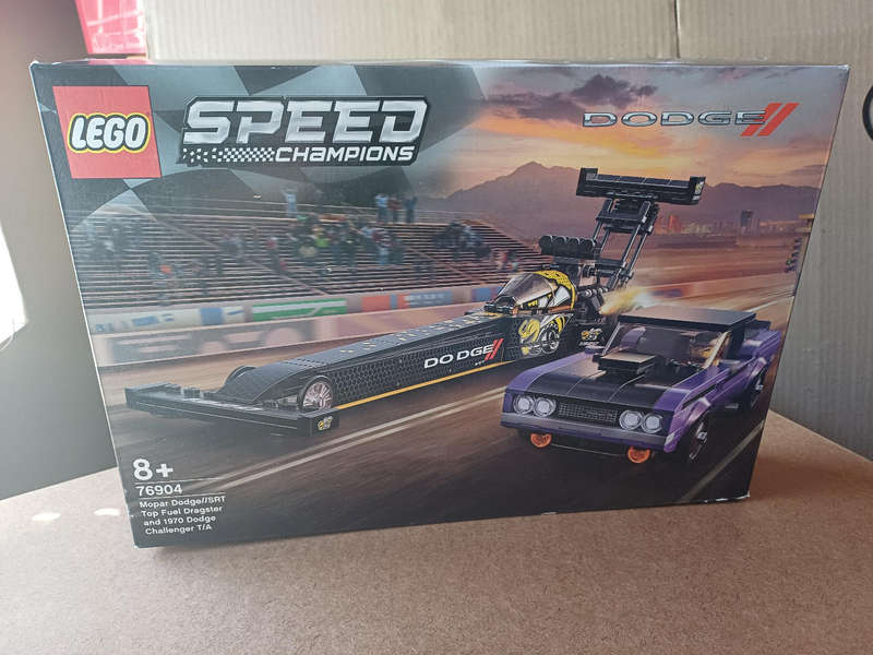 NEW LEGO Mopar Dodge & 1970 Dodge Challanger (76904) Speed Champions - 627 pieces