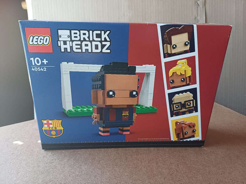 LEGO BrickHeadz FC Barcelona Go Brick Me (40542) - 530 pieces - BUILD MODEL OF YOURSELF