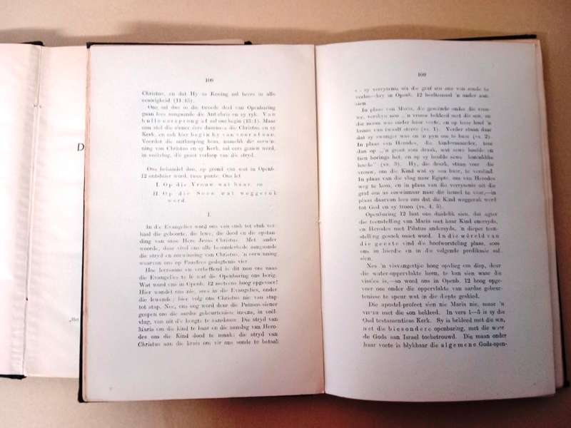 Uit de schriften / Uit die Skrifte, Dr. J.D. du Toit (Totius) [1920/1921 uitgawe, 2 boeke]