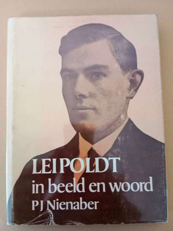 Leipoldt in Beeld en Woord, P.J. Nienaber