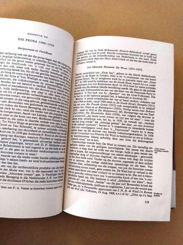 Afrikaanse Literatuurgeskiedenis, Dr. G. Dekker