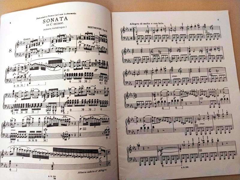 Sonata for piano in C minor, "Pathetique", opus 13, Beethoven