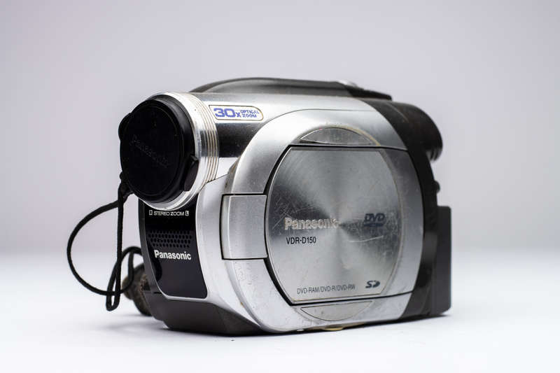 Sony VDR-D150 handycam with Battery/No Charger