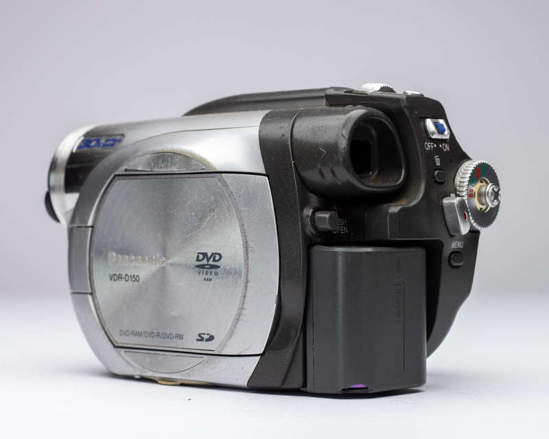 Sony VDR-D150 handycam with Battery/No Charger