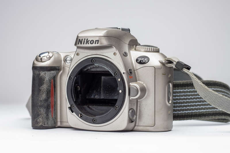 Nikon F55 35mm Camera - No Sensor (For Parts Only)