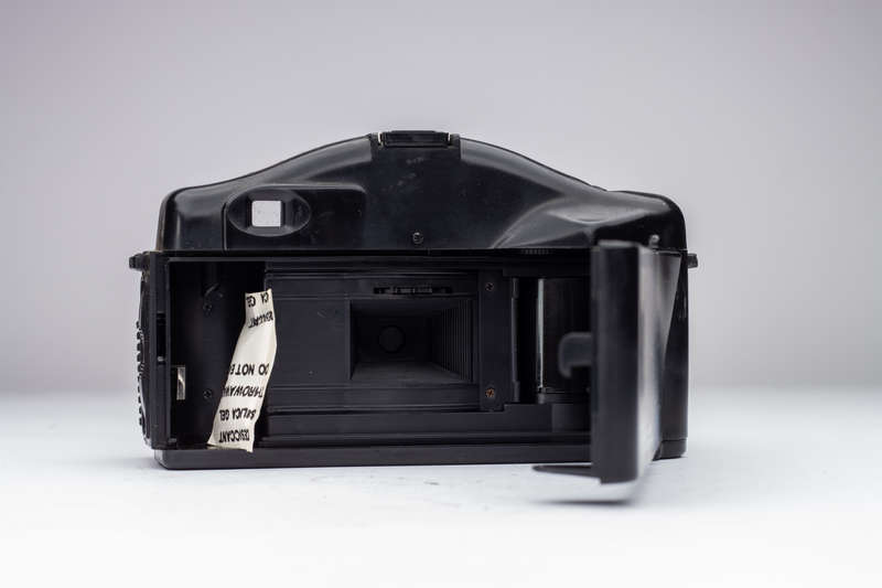 Nikai PDS System / 35mm Film Camera / Focus Free Lens 50mm 1:6.3