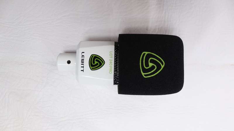 LeWitt LCT240 dynamic Microphone like new