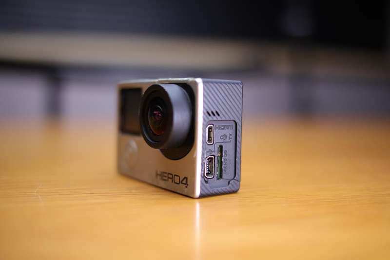Gopro Hero 4 with 3 Batteries and charger