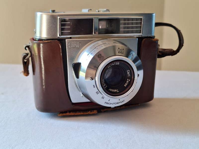 Zeiss Ikon Symbolica (display only)