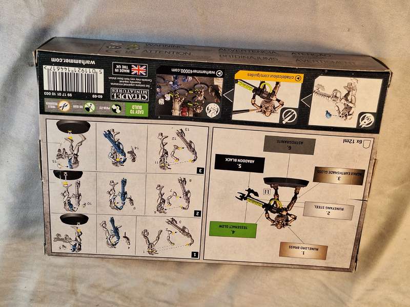 Warhammer 40,000 necrons warriors and paints set