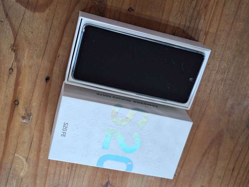 Samsung S20FE 128