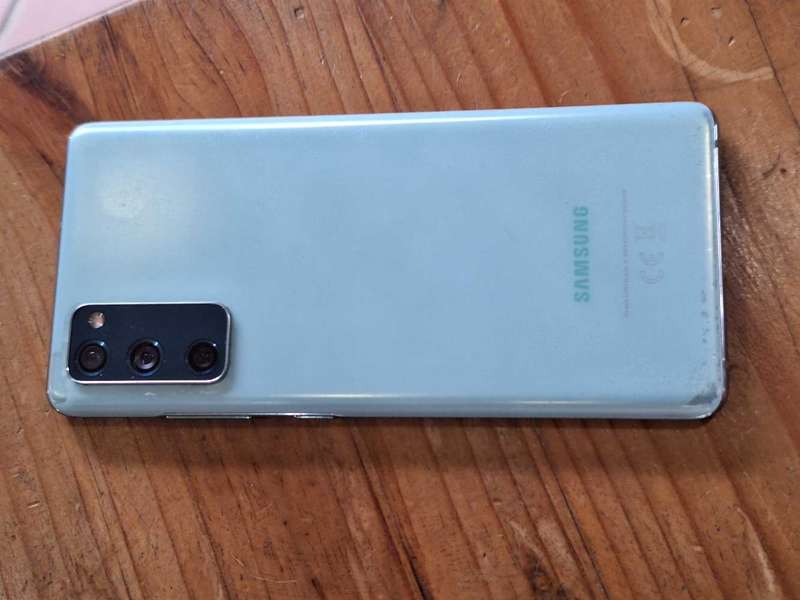 Samsung S20FE 128