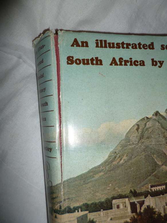 An Illustrated Social history of South Africa