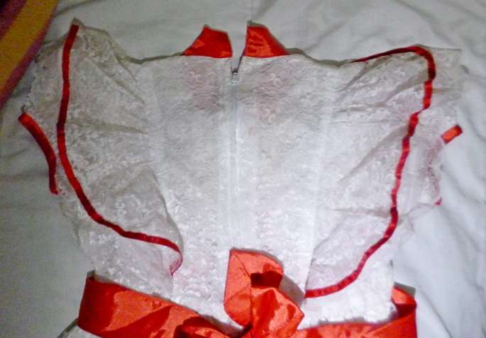 Girls Party Dress    age  7-12
