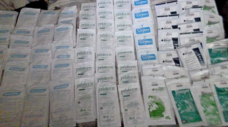 Surgical Gloves x 70