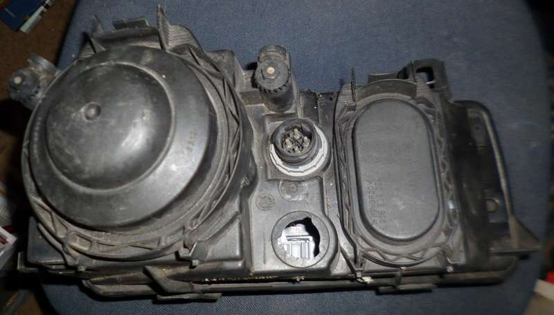 BMW Front Headlight 1997  ?