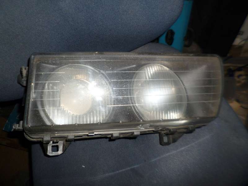 BMW Front Headlight 1997  ?