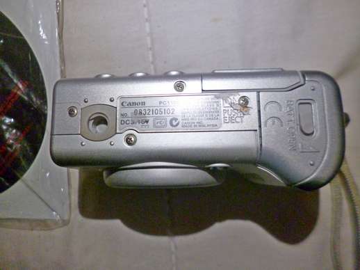 Canon PowerShot A520   Digital Camera