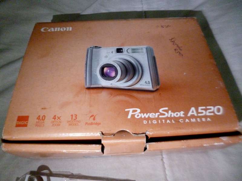 Canon PowerShot A520   Digital Camera