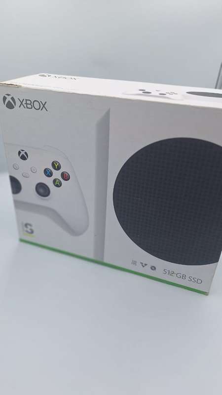 Xbox Series S 512GB White + 1 Controller + HDMI Cable + Power Cable