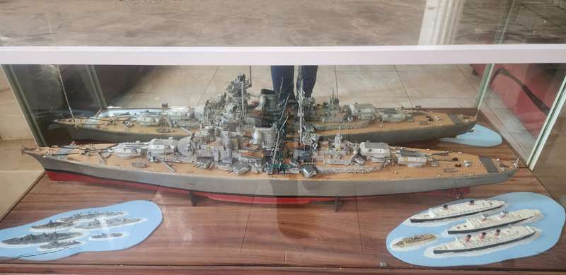 Model Battle Ship