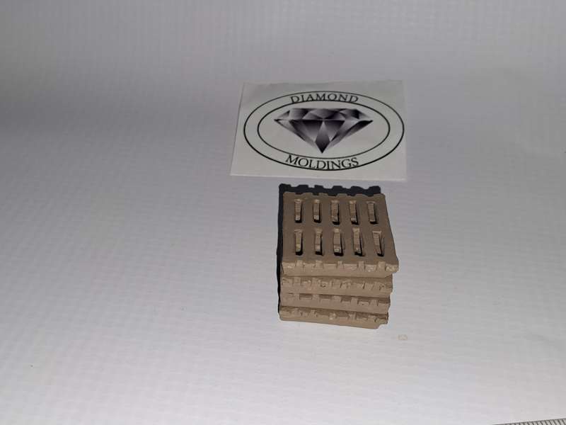 Model Trains HO - Pallets only (x4) - 29mm x 29mm x 4mm