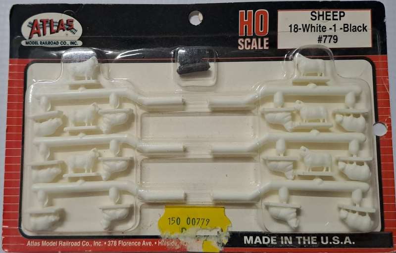 Model Trains HO - 18 x Atlas White & 1 x black Sheep.