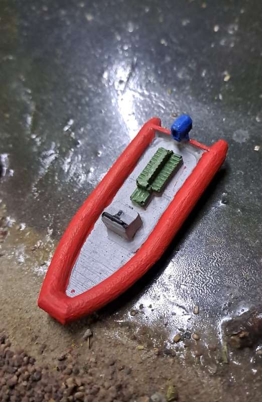 Model Trains HO 1 x Boat Rubber Dinghy (Red) - 58mm x 24mm x 10mm