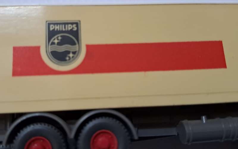 Model Trains/Cars HO 1 x Wiking Philips Truck & Trailer.