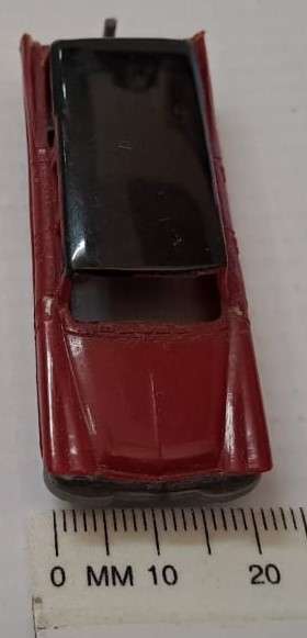 Model Trains/Cars HO/OO 1 x Eko car station wagon (red).