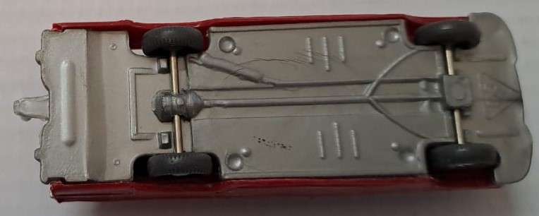 Model Trains/Cars HO/OO 1 x Eko car station wagon (red).