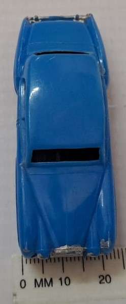 Model Trains/Cars HO/OO 1 x Car old (blue).