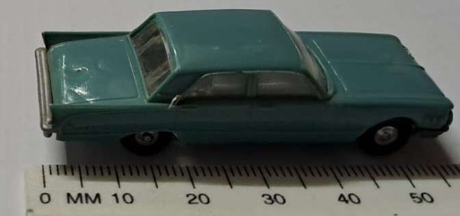 Model Trains/Cars HO 1 x Ford Comet