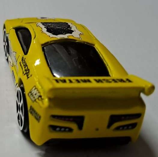 Maistro Diecast Model Car Street Speeder 1/64 scale