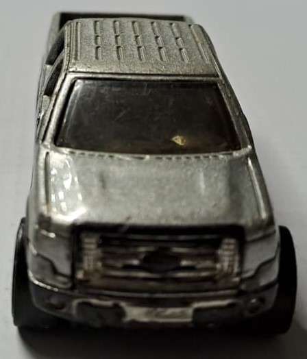 Hotweels Diecast Model Car 1186 MJ, I, NL Mattel 2009 Ford F-150 1/64 scale