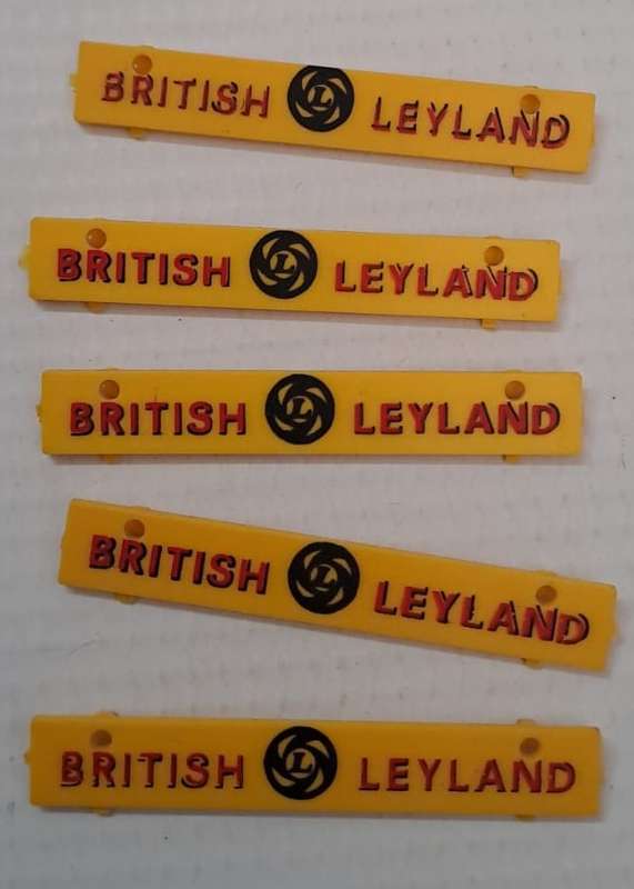 Model Trains HO 6 x Car carrier name boards.