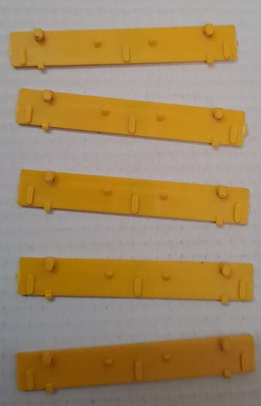 Model Trains HO 6 x Car carrier name boards.