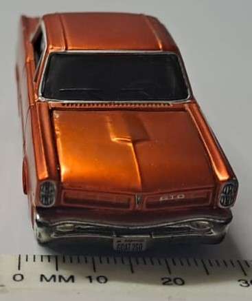 Maistro Diecast Model Car 1965 Pontiac GTO +- 1/64 scale