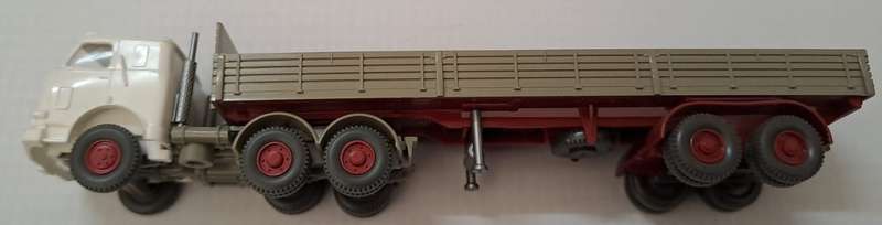 Model Trains/Cars HO 1 x Wiking Truck & Open Trailer.