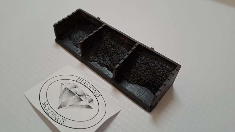 Model Trains HO - Coal Storage Bins - 90mm x 28mm x 17mm